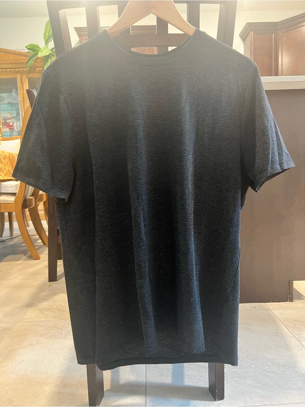 Men's Express Black Textured Short Sleeve Knit T-Shirt Large
